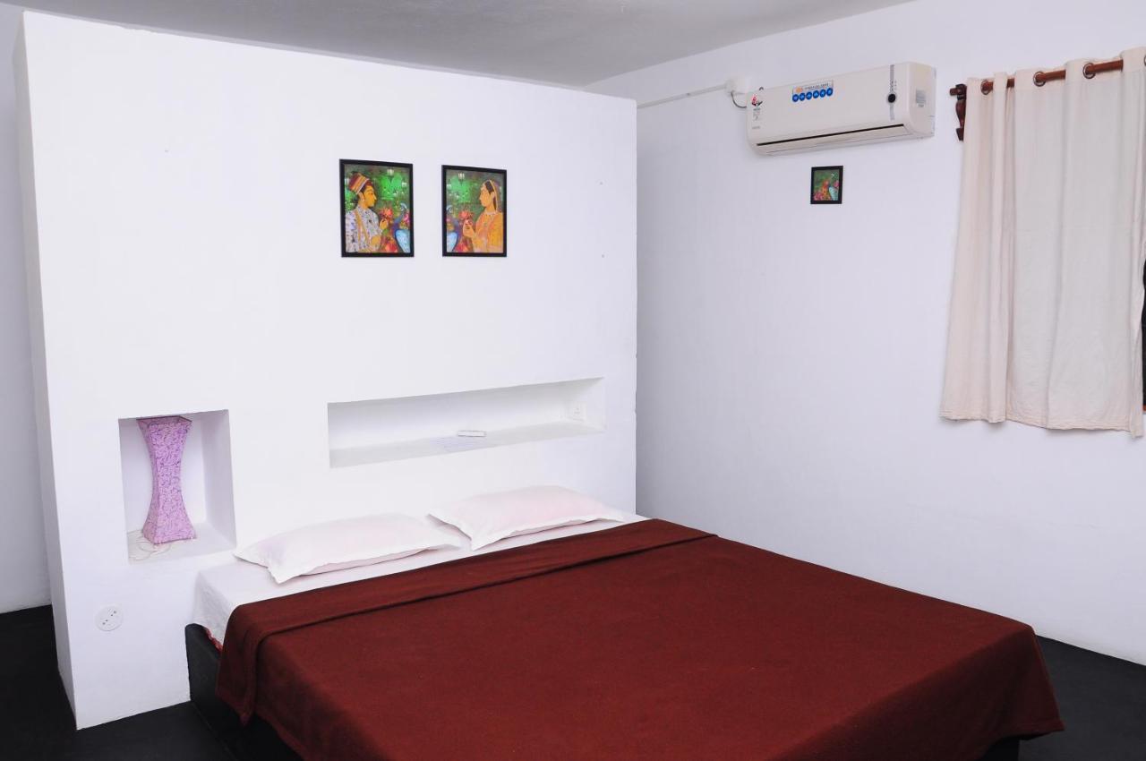 Villa Anna Pondy Puducherry Buitenkant foto